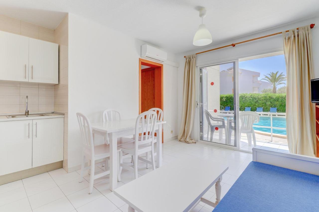 Apartamentos Llevant Порт де Пойенса Екстериор снимка