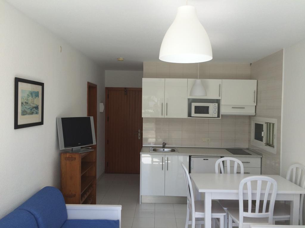Apartamentos Llevant Порт де Пойенса Екстериор снимка